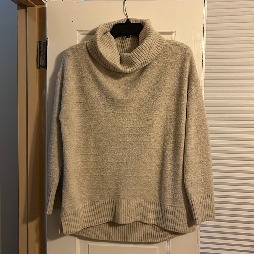 Turtle neck sweater